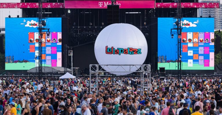 Lollapalooza 2024 Brings Mega Lineup With Jam-Packed Schedule in Chicago!